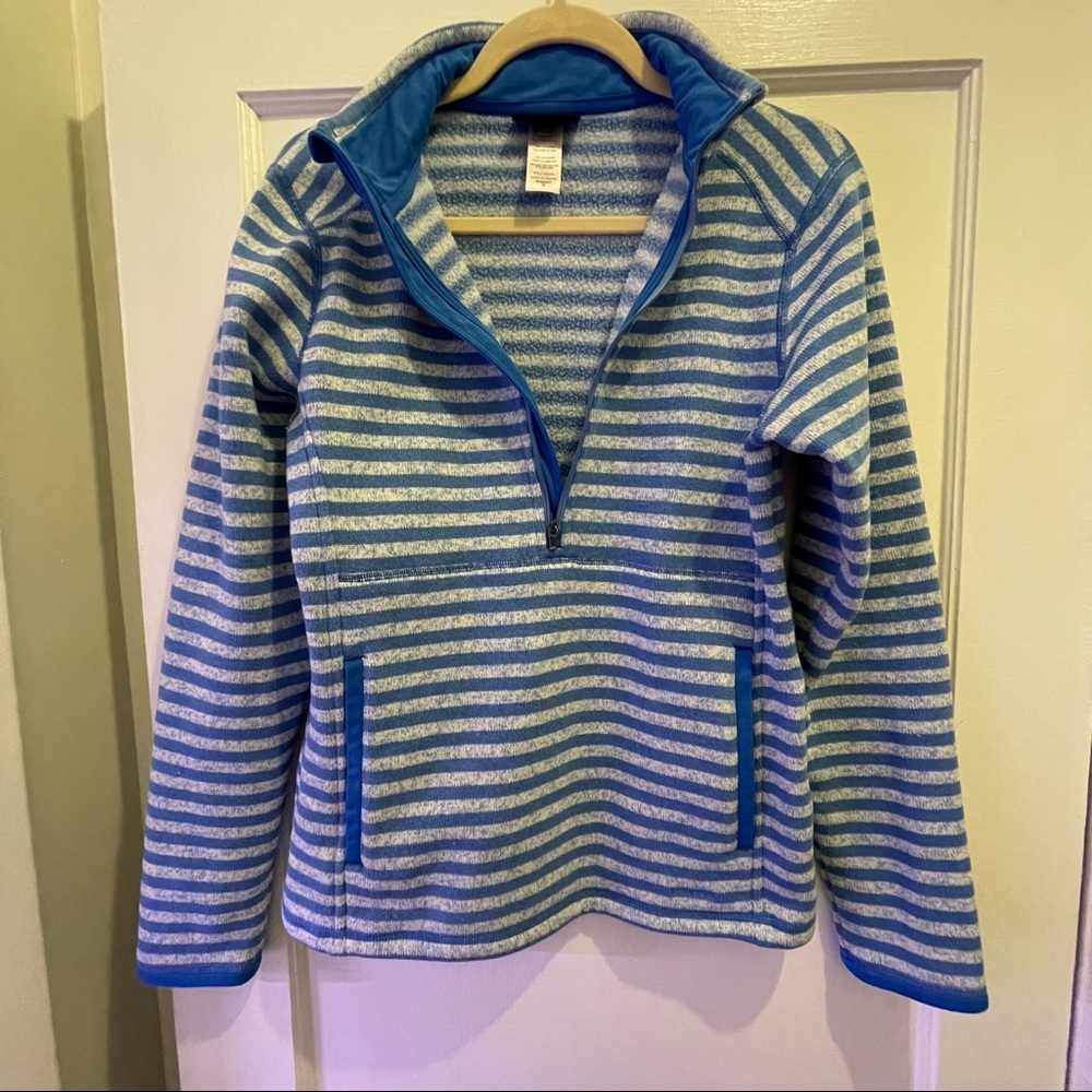 Patagonia Blue and Grey striped fuzzy pullover with kangaroo pocket medium